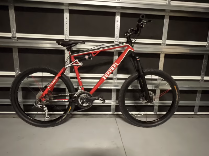 ¿Cuánto pesa una bicicleta Colnago?