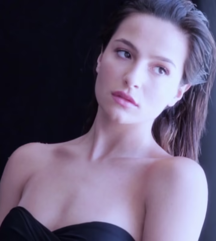 ¿Cuántos años tenía Brenda Asnicar en Patito Feo?