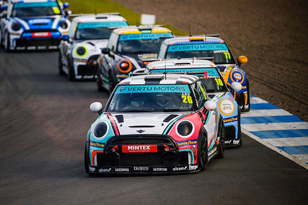 Where can I watch Vertu Mini Challenge?