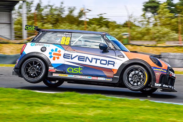 Where can I watch Vertu Mini Challenge?