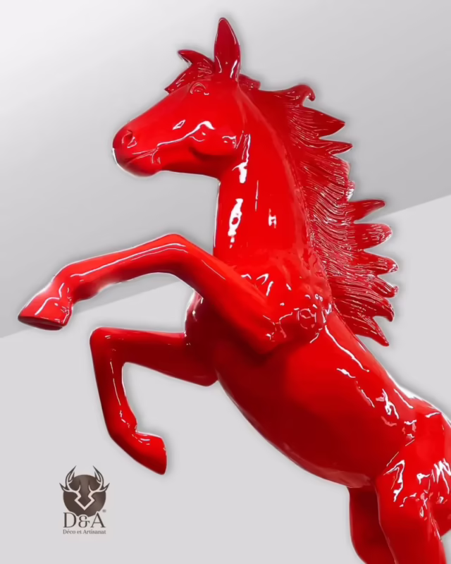 ¿Cuál es la diferencia entre el caballo Ferrari y el caballo Mustang?