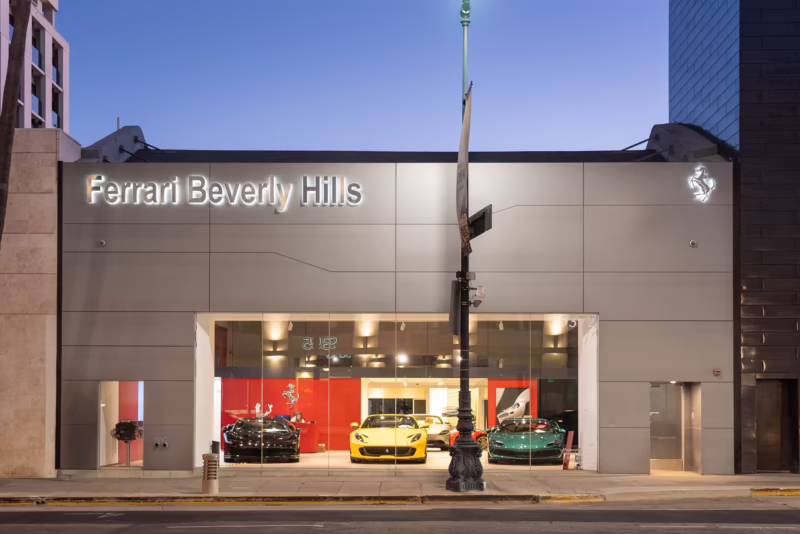 ¿Cuáles son las medidas de la bacha Johnson R63/18?