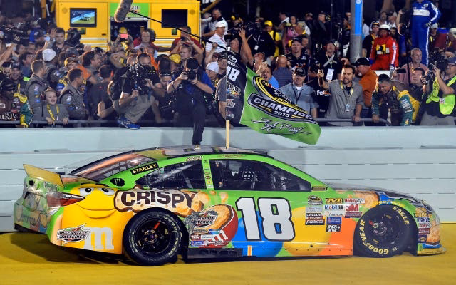 ¿Kyle Busch ganó el campeonato de 2015?