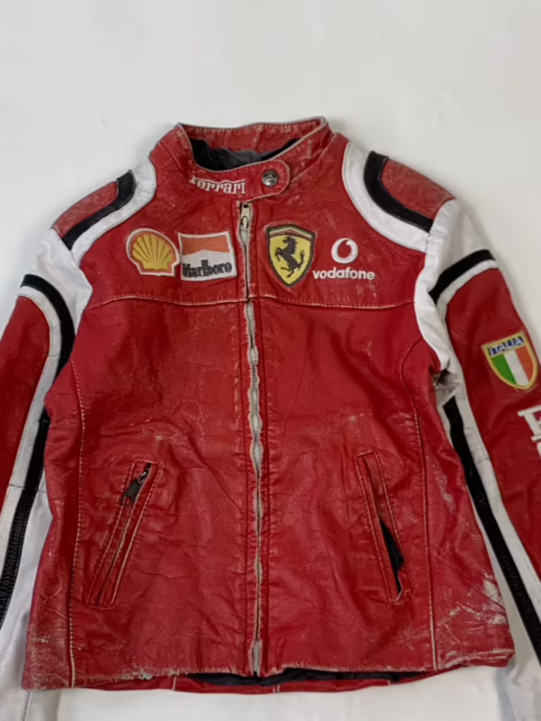 ¿Quién llevaba la chaqueta de Ferrari de Marlboro?