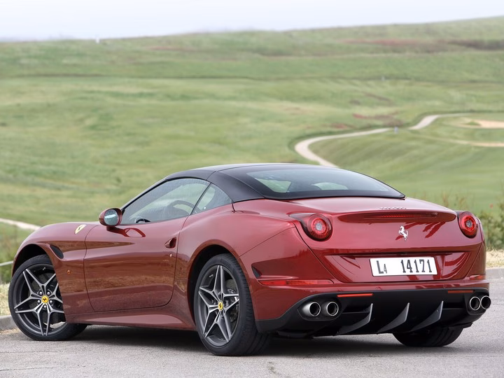 Do West Ham fans like Tevez?