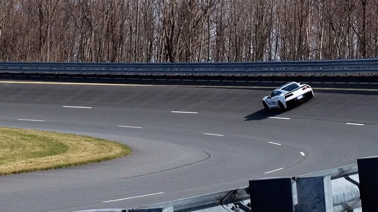 ¿Qué estudiar para probar coches?