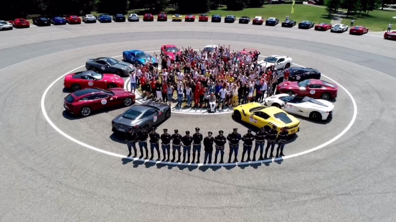 ¿Cuál es el público objetivo de Ferrari?