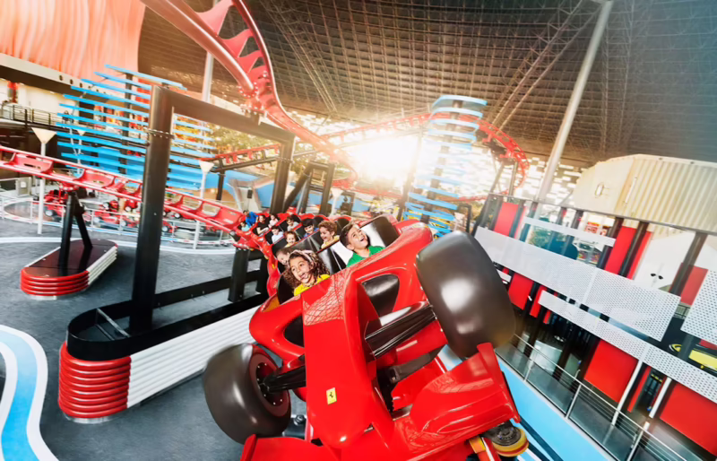 ¿Cuánto cuesta entrar a Ferrari World?