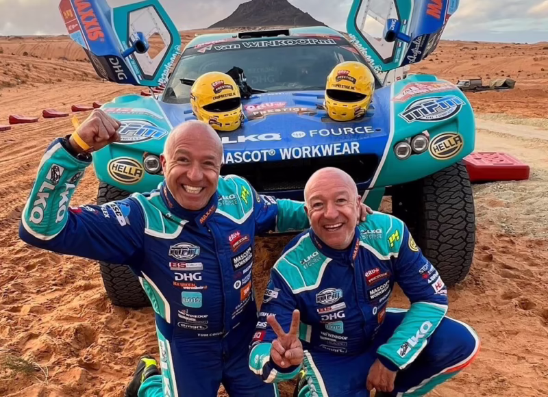 ¿Qué visten los corredores de rally?