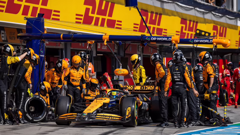 ¿Cuántas personas hay en F1?