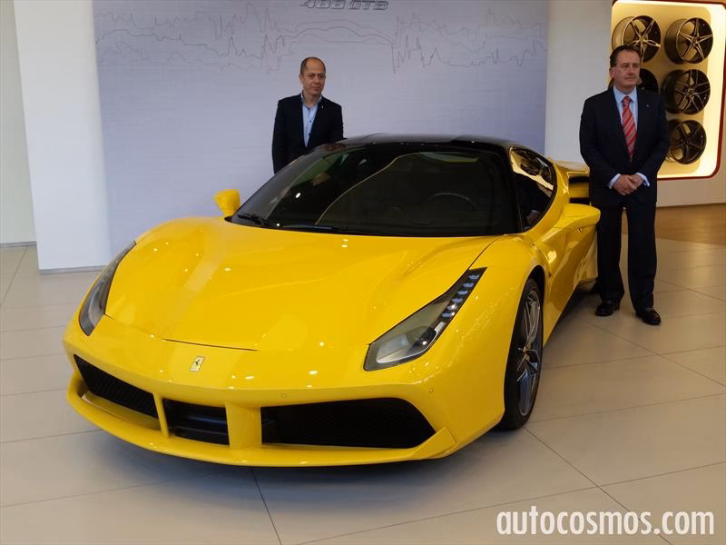 ¿Cuánto vale un Ferrari 296 GTB en México?