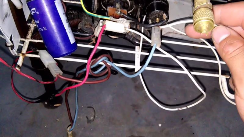 ¿Es necesario tener un enchufe especial para el refrigerador?