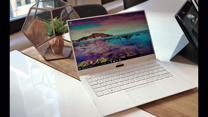 Who is the target audience for Dell XPS?