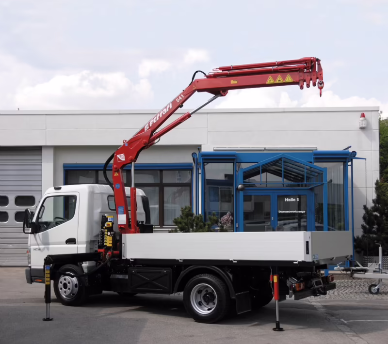 ¿Cómo se llama la parte trasera de la grúa?