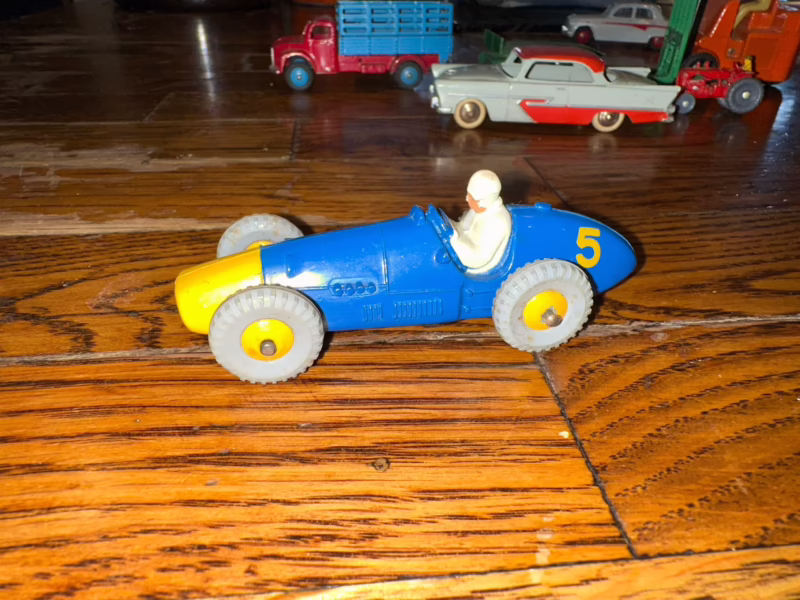 What scale are dinky military vehicles?