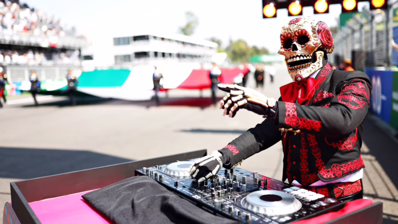 Who is DJ at Miami F1?