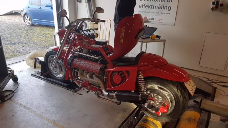 ¿Quién es el propietario de DK Engineering?