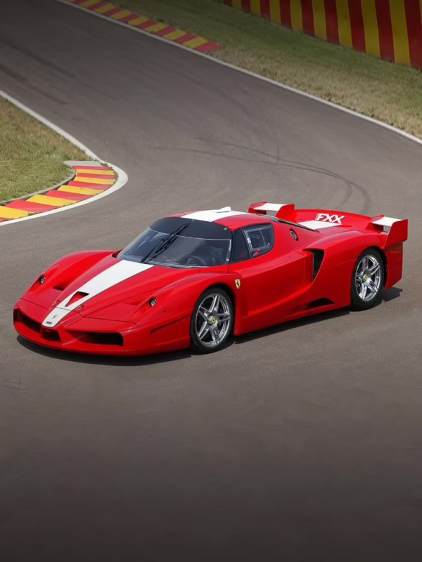 ¿Qué significa FXX en Ferrari?