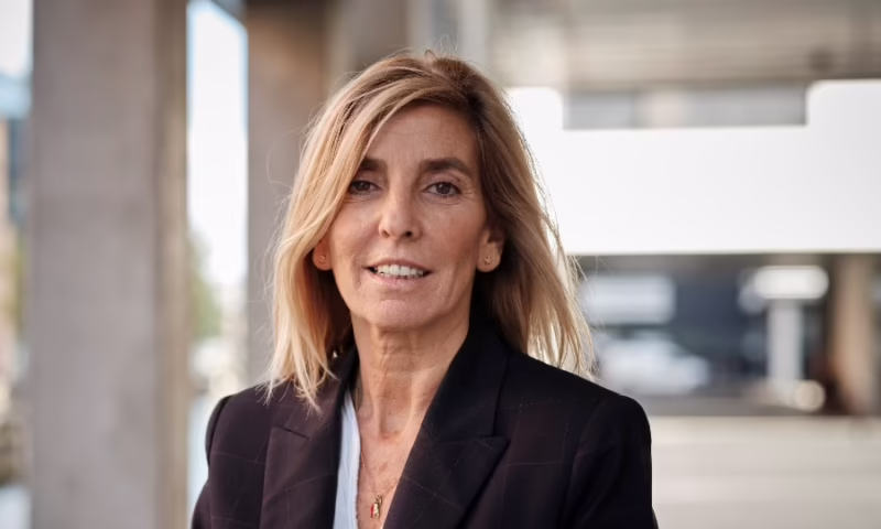 ¿Qué titulación tiene Carla Barber?