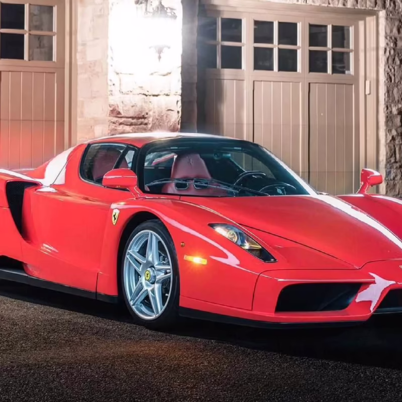 ¿Quién hizo la película Ferrari?