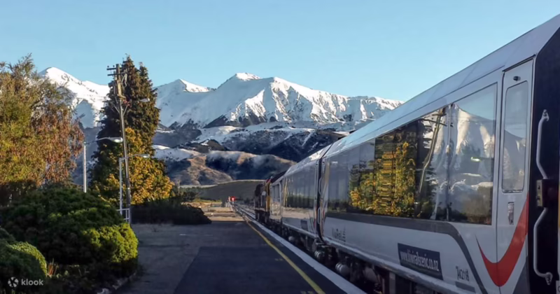 ¿Cuánto cuesta el estacionamiento en la estación de tren de Christchurch?