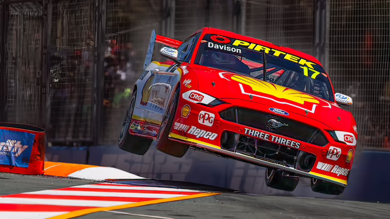 What is the fastest lap at Eastern Creek?
