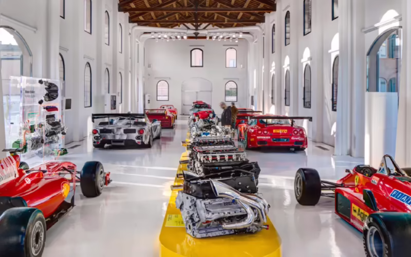 ¿Cuánto cuesta un Ferrari Módena?