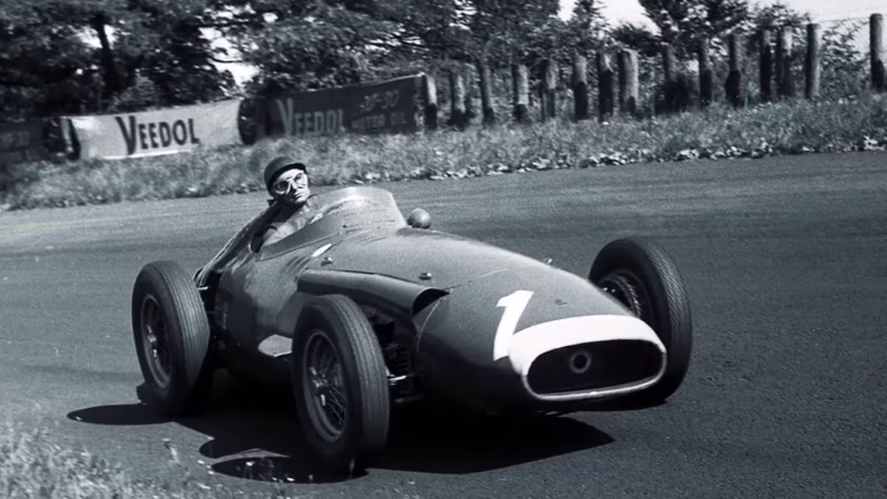 ¿Cuántas veces fue Juan Manuel Fangio campeón del mundo de Fórmula 1?