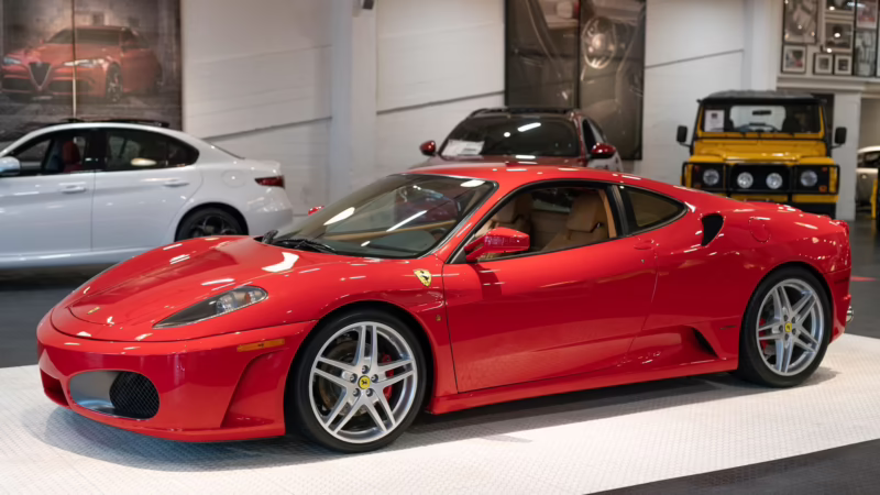 ¿Cuánto cuesta un Ferrari 2005?