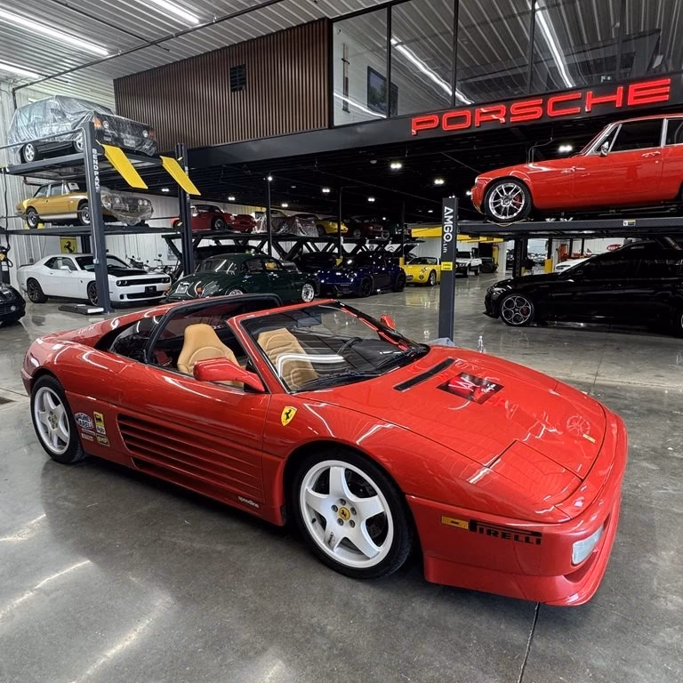 ¿Ferrari 348 velocidad máxima?