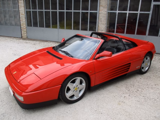 Qual è la potenza del motore della Ferrari 348 TB?