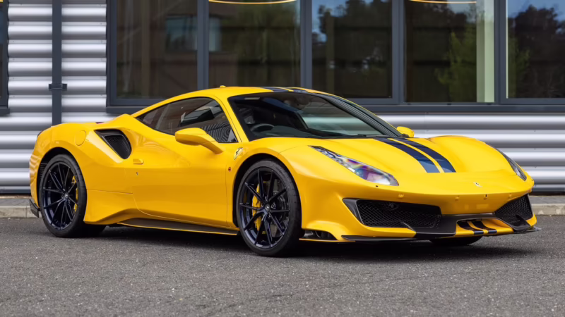 ¿Cual es el precio del Ferrari 488 GTB amarillo?