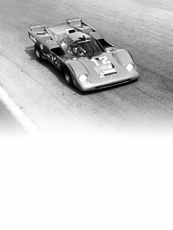 ¿Cuál es la velocidad máxima de un Ferrari 512 M?