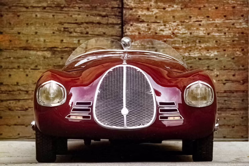 What is the top speed of the Ferrari 815?