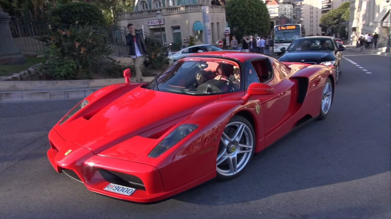 How many decibels is the Ferrari Enzo?