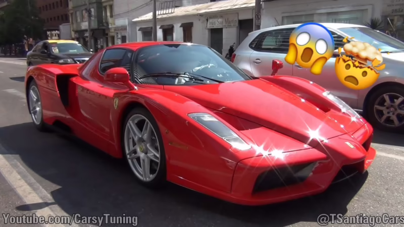 ¿Cuántos Ferraris Enzo hay en Chile?