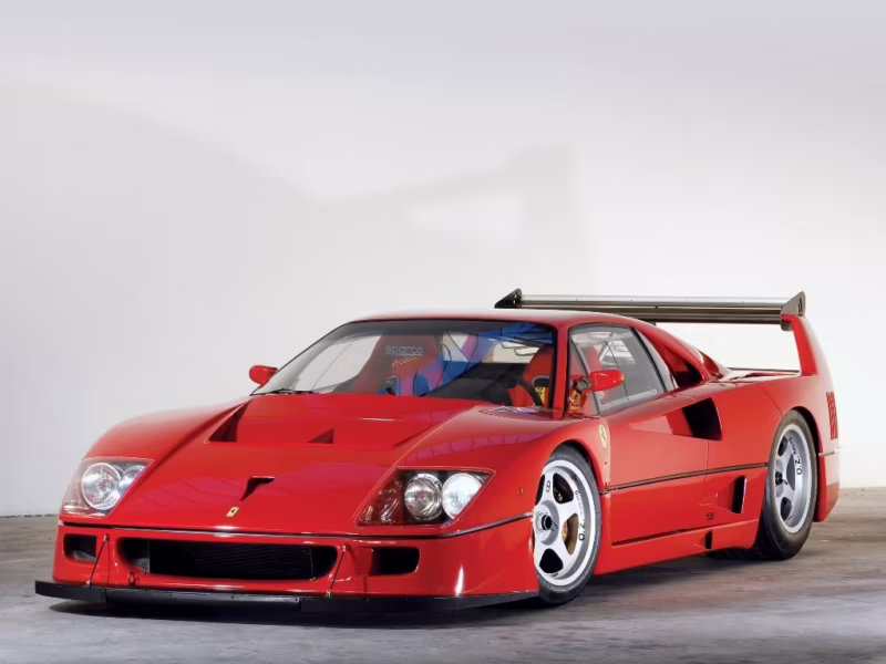 What is the difference between F40 and F40 LM?
