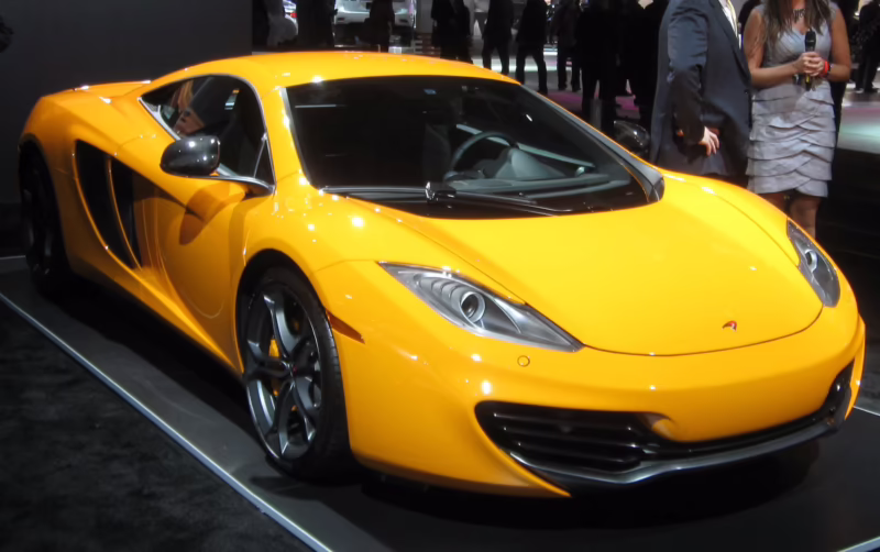 ¿Cuál es el precio del McLaren MP4-12C?