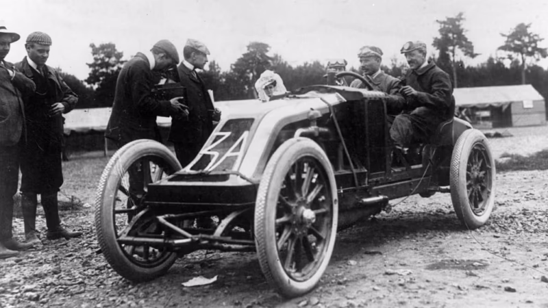 What was the first Renault F1 car?