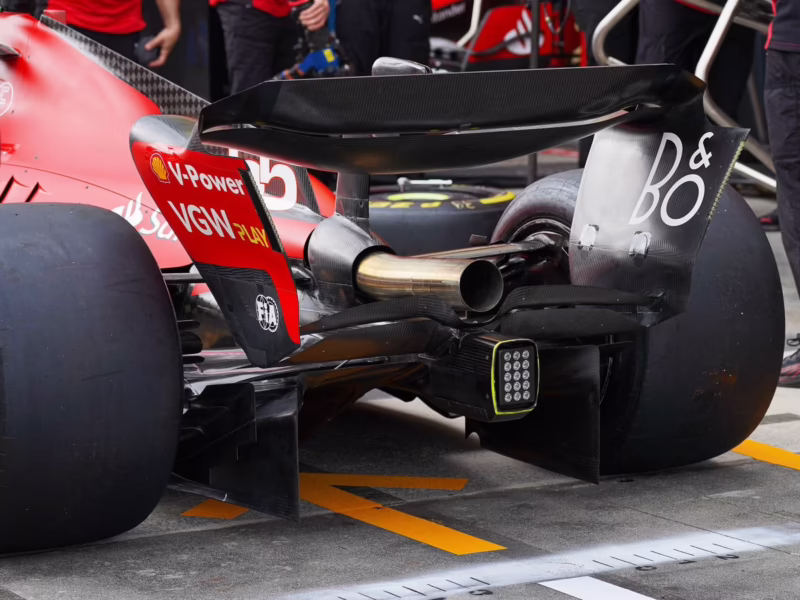 ¿Dónde puedo ver el programa posterior a la carrera de F1?