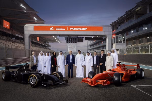 Can you visit the F1 track in Abu Dhabi?