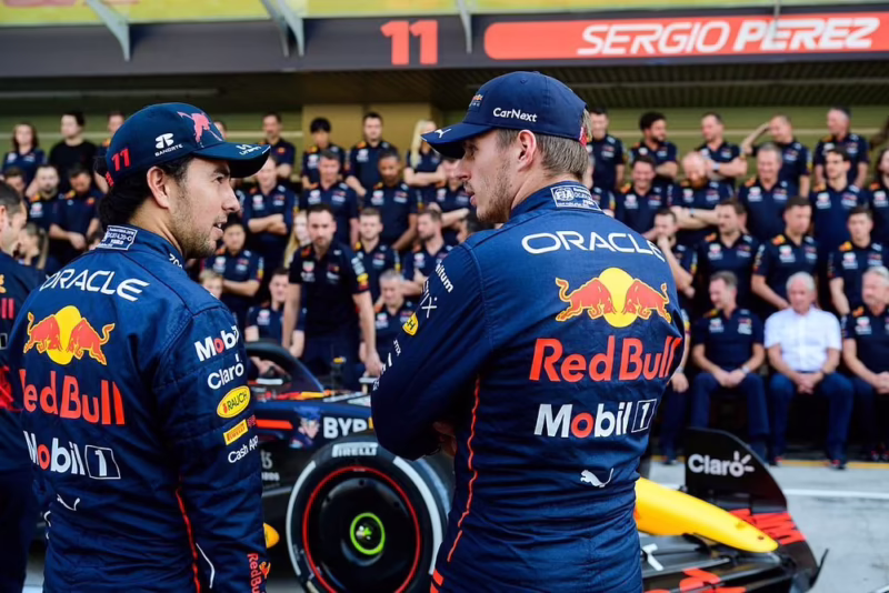 ¿Quién es el compañero de equipo de Verstappen?