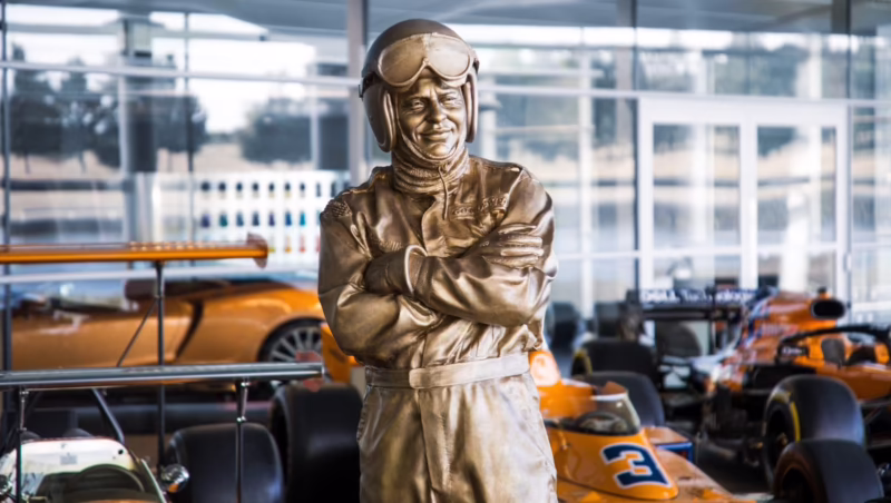 ¿Elon Musk todavía es dueño de McLaren?