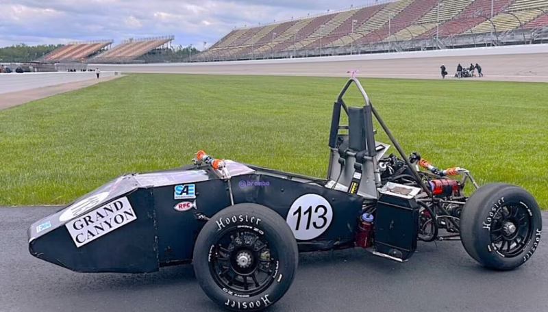 What division is GCU golf?