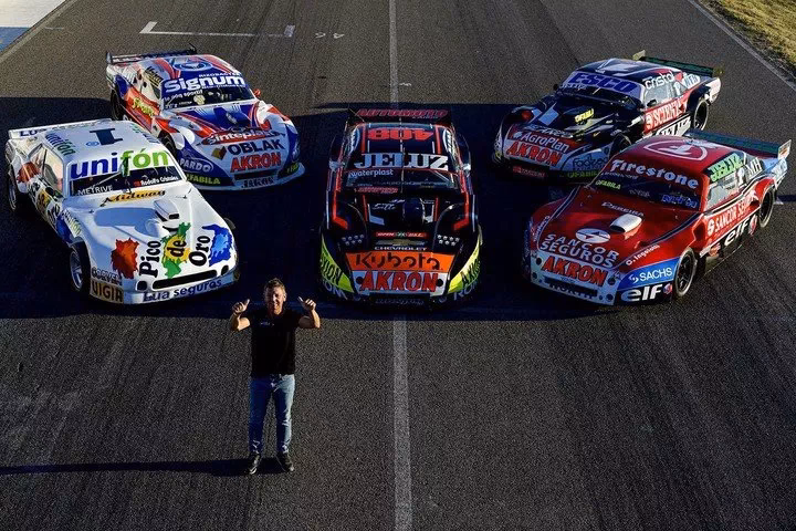 ¿Cuántos títulos de Turismo Carretera tiene Guillermo Ortelli?