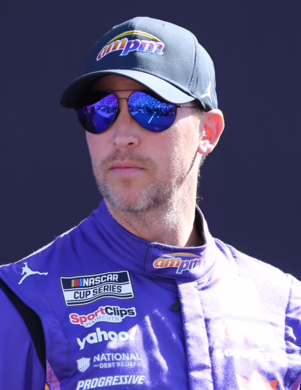 Is Denny Hamlin in a relationship?