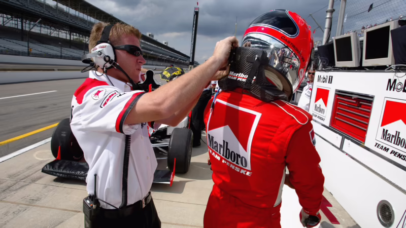 Does NASCAR use HANS device?