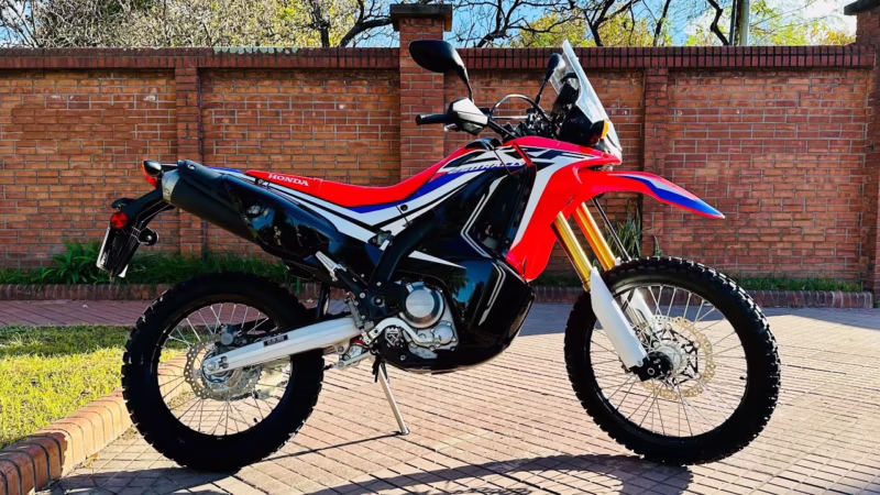 ¿Cuál es la velocidad máxima de la Honda CRF 250?