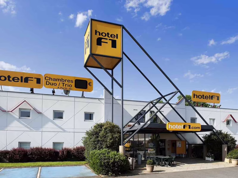 ¿Qué es un hotel de F1?