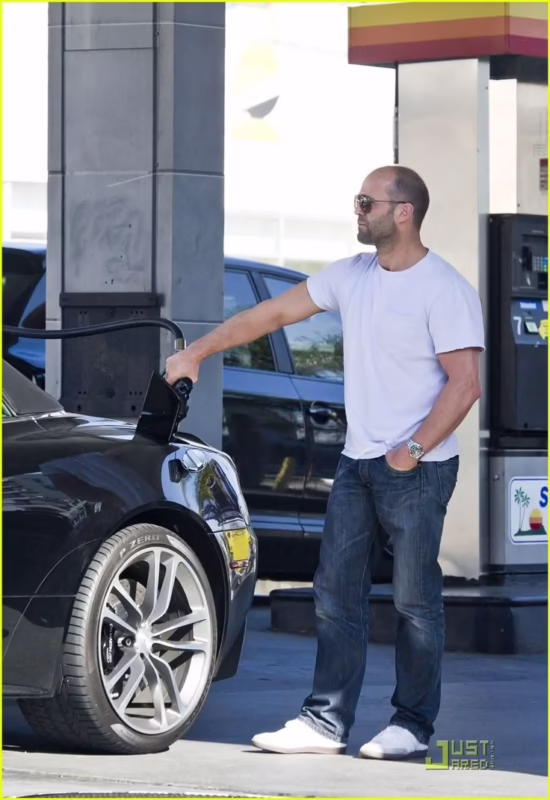 ¿Qué coches conduce Jason Statham en A Working Man?